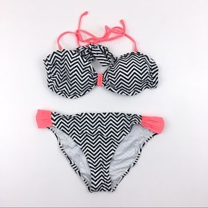 California Waves Bikini Chevron Pattern Size XL